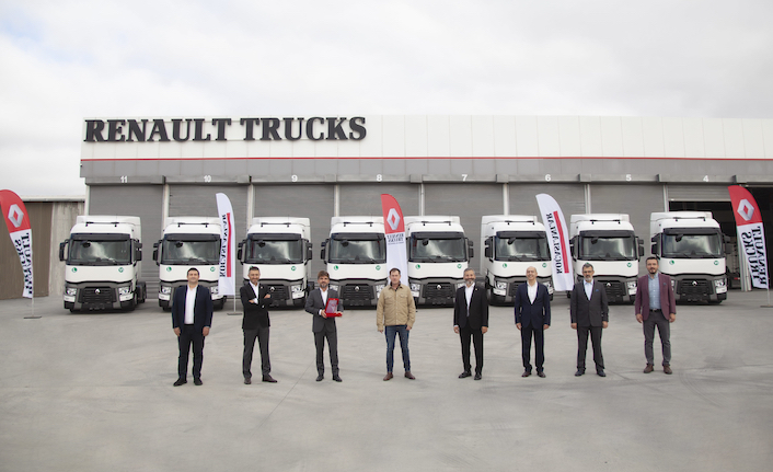 VIP Transport, 27 adet T480 alarak Renault Trucks yatırımlarına devam etti